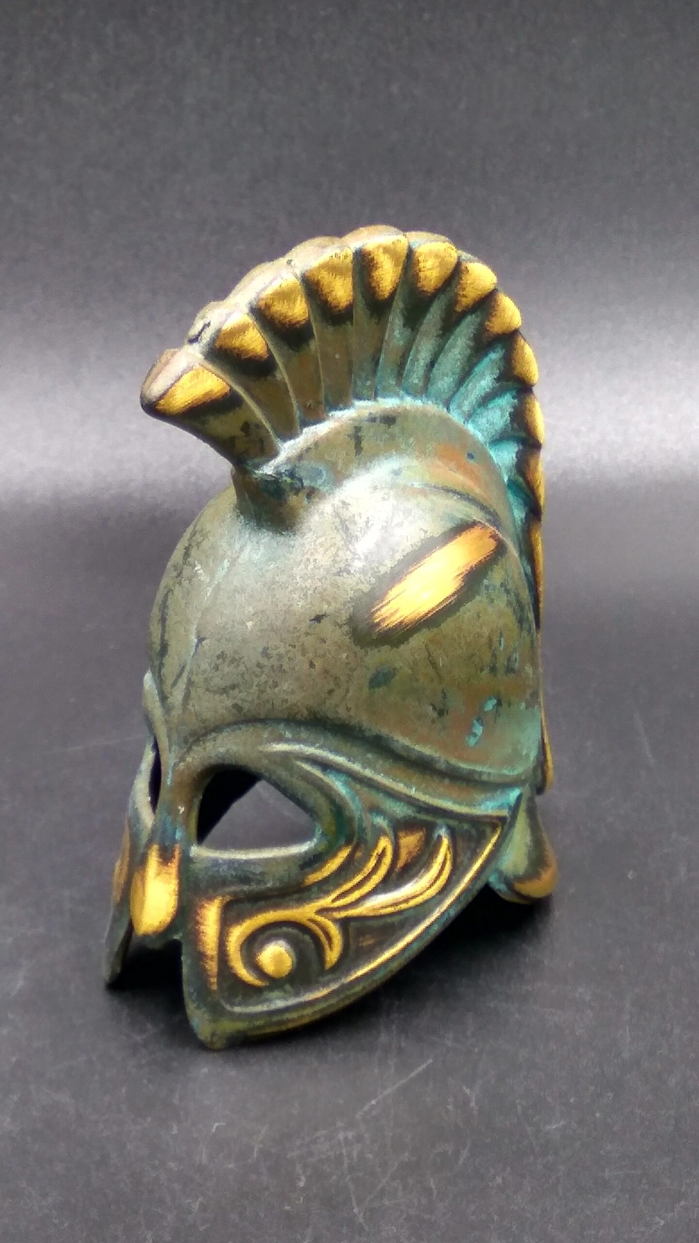 helmet miniature